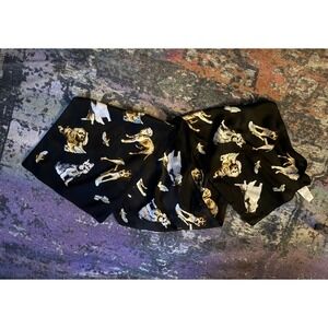 Euc Womans Polyester Neck Scarf w/many Breeds of Dogs with Shoes! Made In Italy